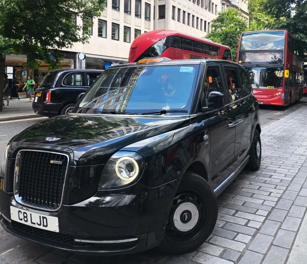 2025英国交通攻略大全- 地铁、火车、公交等购票及乘坐指南