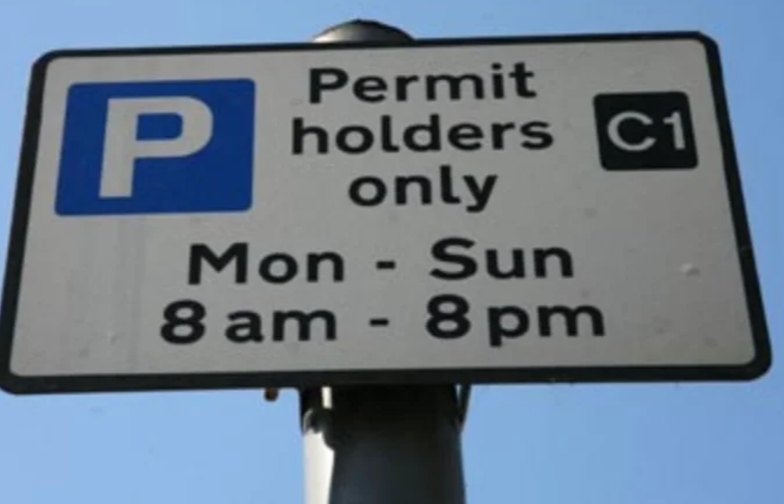 【英国自驾攻略】交通规则：过路费+停车规则+环岛行驶