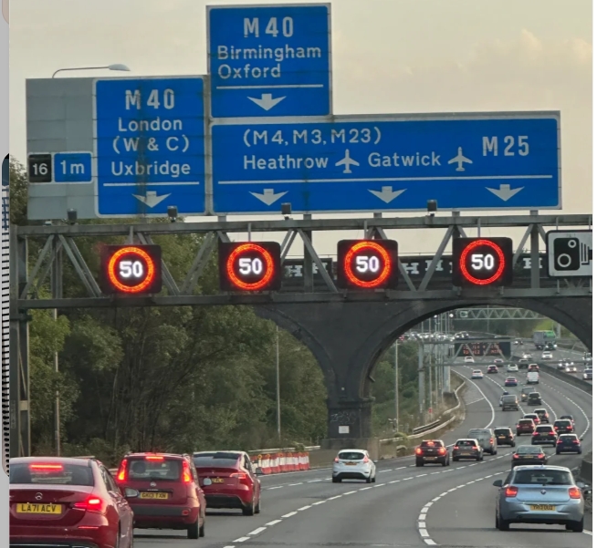 【英国自驾攻略】交通规则：过路费+停车规则+环岛行驶