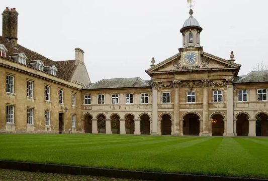 留学英国艺术类院校需要花多少钱?