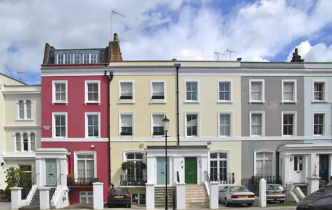 英国房价最高的街道及最大的政府福利住房小区分别在哪?