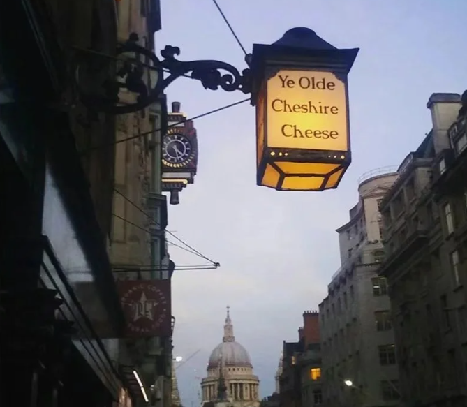 英国有哪些酒吧?怎么点酒?