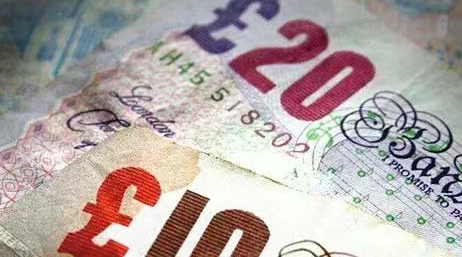 来英国如何选择手机卡？（2025英国四大主流运营商最新调整）