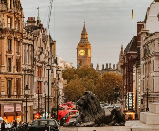 2025 伦敦圣诞攻略｜市集、灯海与童话秘境全指南