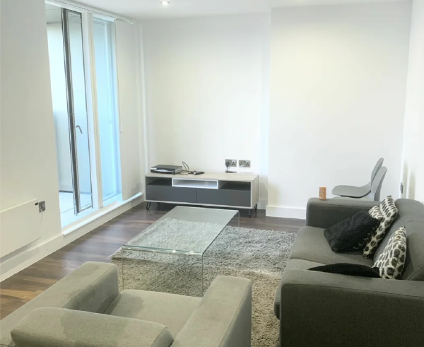 英国租房押金怎么拿回|退房不被扣钱的完整实战指南