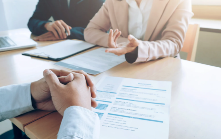 如何在英国大厂顺利求职:提升面试成功率的方法