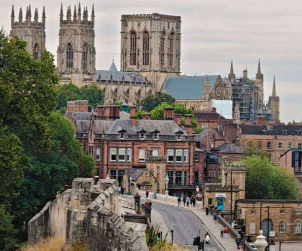 英国冬季旅行攻略：避开人群，湖区、约克和巴斯的最佳玩法