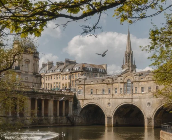 英国冬季旅行攻略：避开人群，湖区、约克和巴斯的最佳玩法