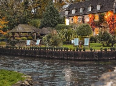 2025英国拜伯里（Bibury）深度游攻略：在科茨沃尔德的心跳处触摸时光（附独家秘境地图）